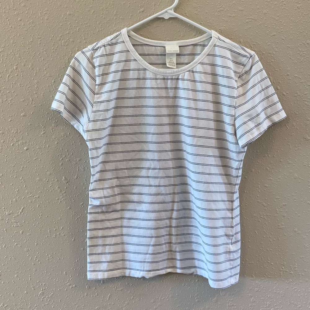 H&M white with black stripped short sleeve shirt. Size Large but fits smaller.